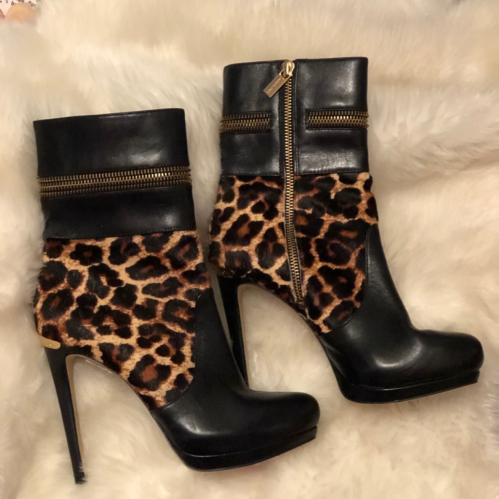 Michael Kors woman's boot